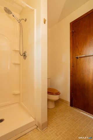 88 Farm Hill Road, Wallingford, CT 06492