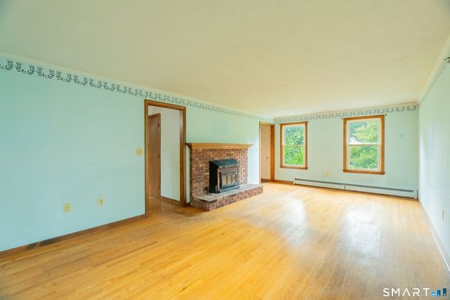 88 Farm Hill Road, Wallingford, CT 06492