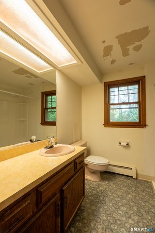 88 Farm Hill Road, Wallingford, CT 06492