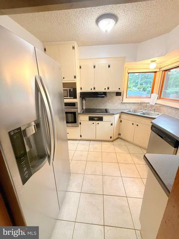 319 ROSEMONT AVE, Newfield, NJ 08344