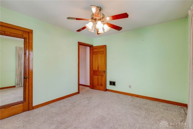 207 W Roseland Avenue, Springfield, OH 45503