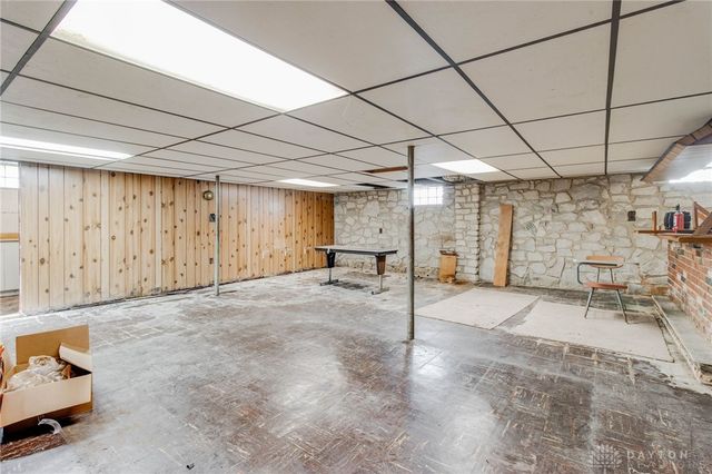 207 W Roseland Avenue, Springfield, OH 45503