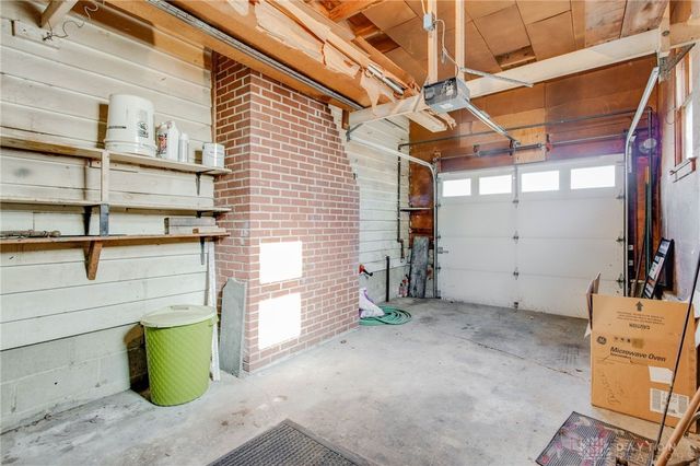 207 W Roseland Avenue, Springfield, OH 45503