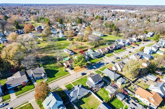 207 W Roseland Avenue, Springfield, OH 45503