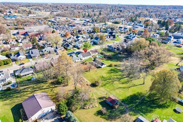 207 W Roseland Avenue, Springfield, OH 45503