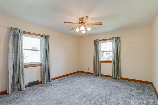 207 W Roseland Avenue, Springfield, OH 45503