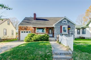 207 W Roseland Avenue, Springfield, OH 45503