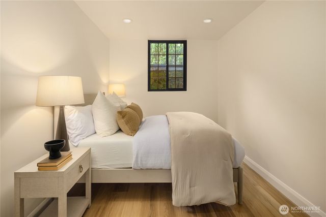 1105 Shenandoah Drive E, Seattle, WA 98112