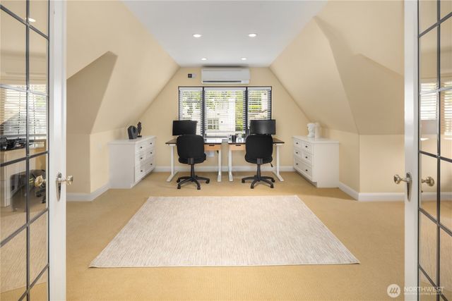 1105 Shenandoah Drive E, Seattle, WA 98112