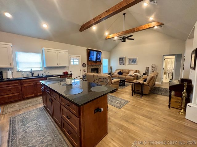 26048 E 731 Road, Wagoner, OK 74467