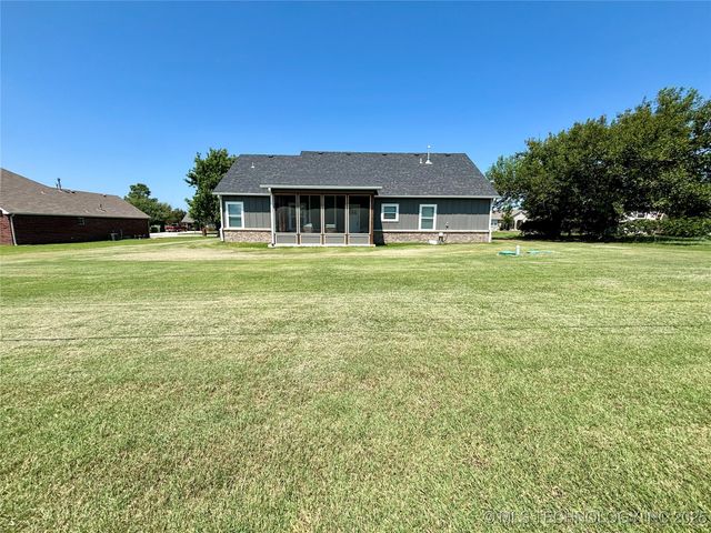 26048 E 731 Road, Wagoner, OK 74467