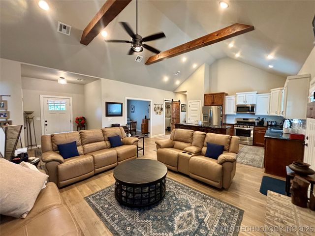 26048 E 731 Road, Wagoner, OK 74467