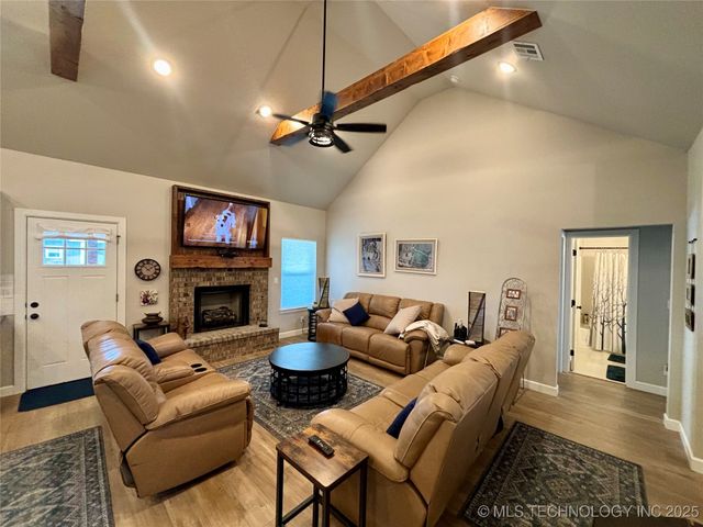 26048 E 731 Road, Wagoner, OK 74467