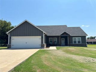 26048 E 731 Road, Wagoner, OK 74467