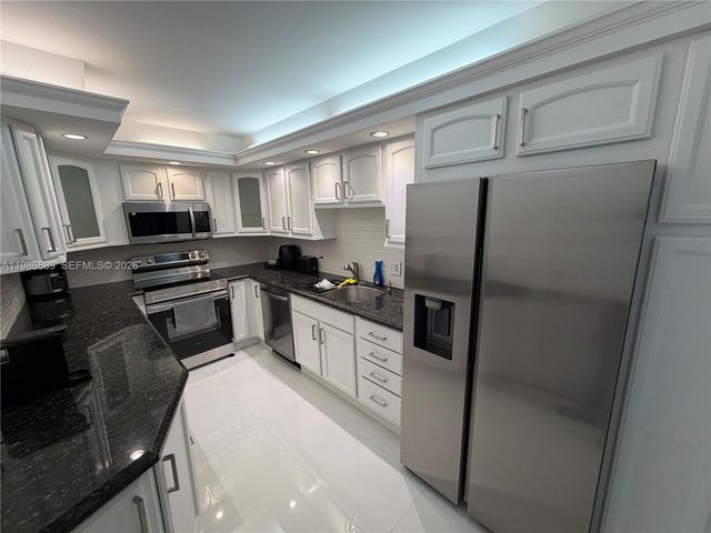 2851 S Ocean Boulevard 6 V, Boca Raton, FL 33432