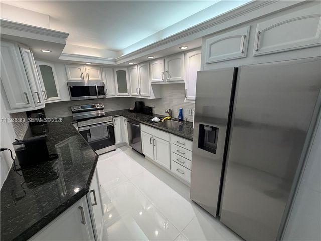 2851 S Ocean Boulevard 6 V, Boca Raton, FL 33432