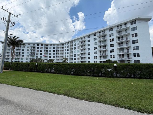 2851 S Ocean Boulevard 6 V, Boca Raton, FL 33432