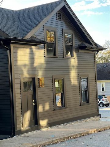 42 Marlborough Street, East Greenwich, RI 02818