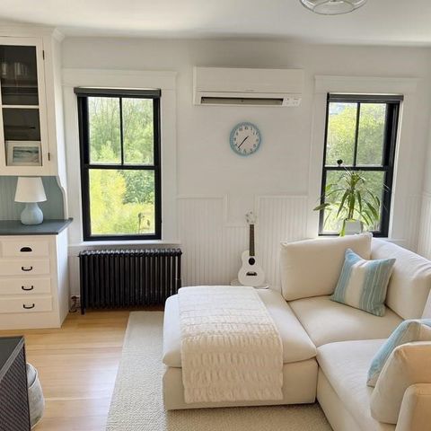 42 Marlborough Street, East Greenwich, RI 02818