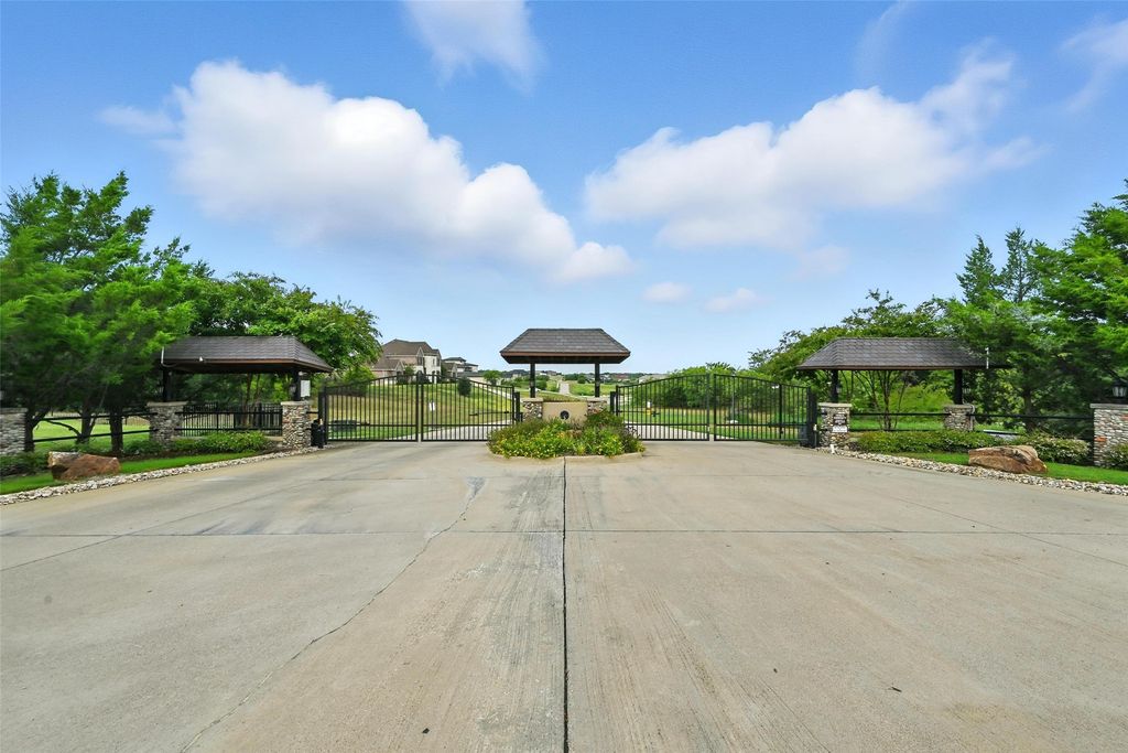 1228 Serenity Court, Grand Prairie, TX 75104