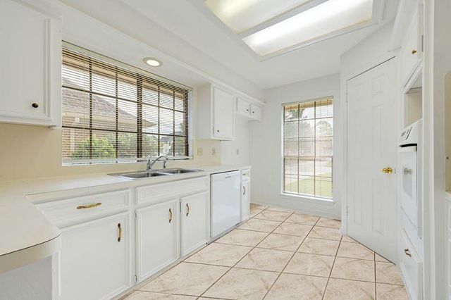 9907 Sagegreen Drive, Houston, TX 77089