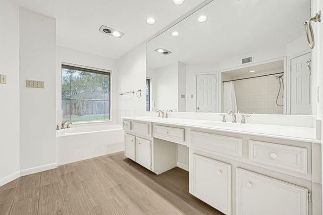 9907 Sagegreen Drive, Houston, TX 77089