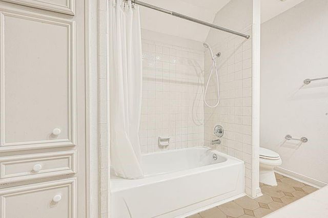 9907 Sagegreen Drive, Houston, TX 77089
