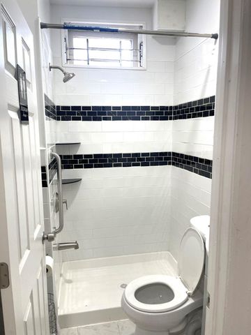 6324 KINGSESSING AVE, Philadelphia, PA 19142