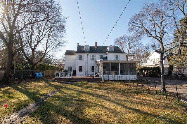 21 W Hannum Boulevard, Saginaw Twp, MI 48602