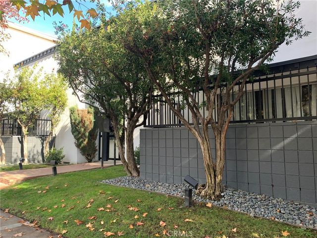 5236 Kester Avenue, Sherman Oaks, CA 91411