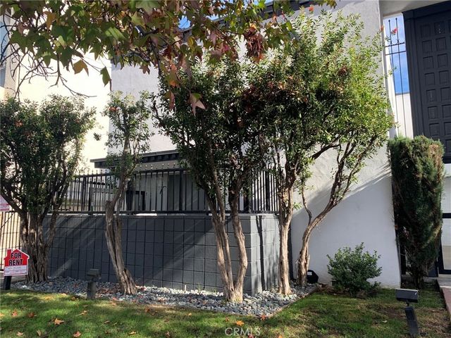 5236 Kester Avenue, Sherman Oaks, CA 91411