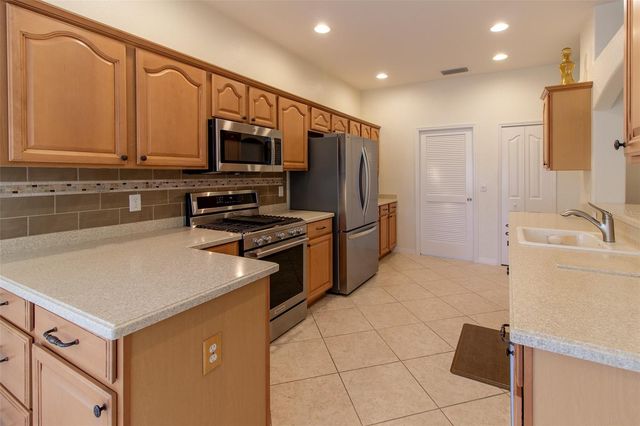 16205 SW 12TH TERRACE, Ocala, FL 34473