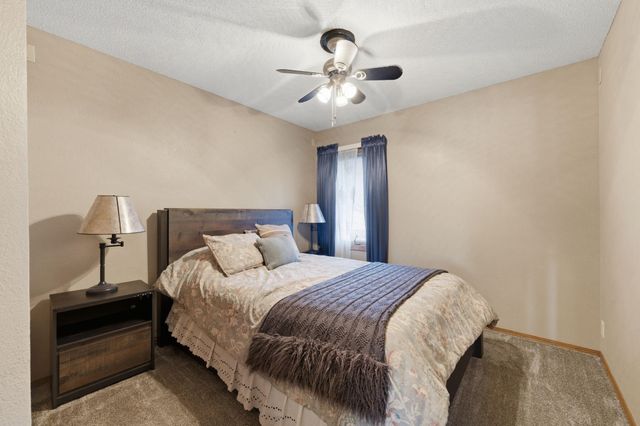 2133 N Parkdale St, Wichita, KS 67212