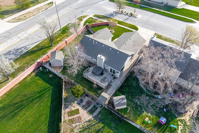 2133 N Parkdale St, Wichita, KS 67212