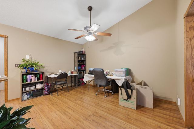 2133 N Parkdale St, Wichita, KS 67212