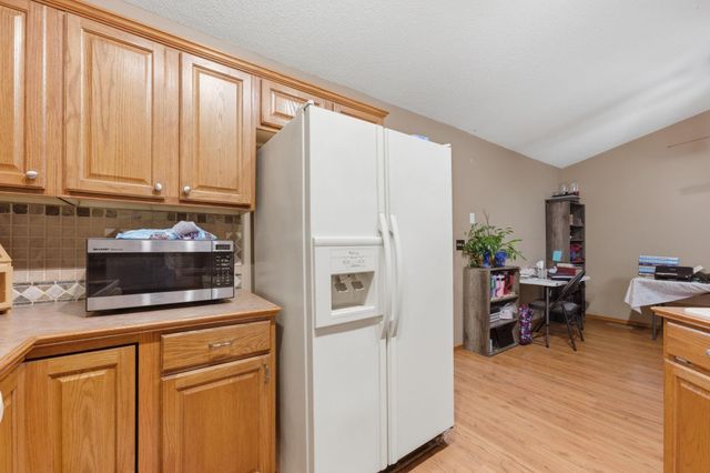 2133 N Parkdale St, Wichita, KS 67212