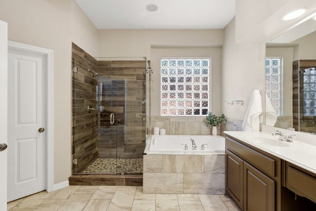 7947 Glade Hill Court, Dallas, TX 75218