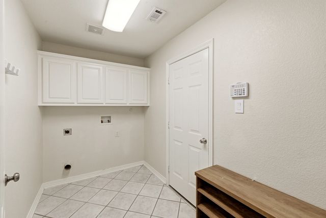 7947 Glade Hill Court, Dallas, TX 75218