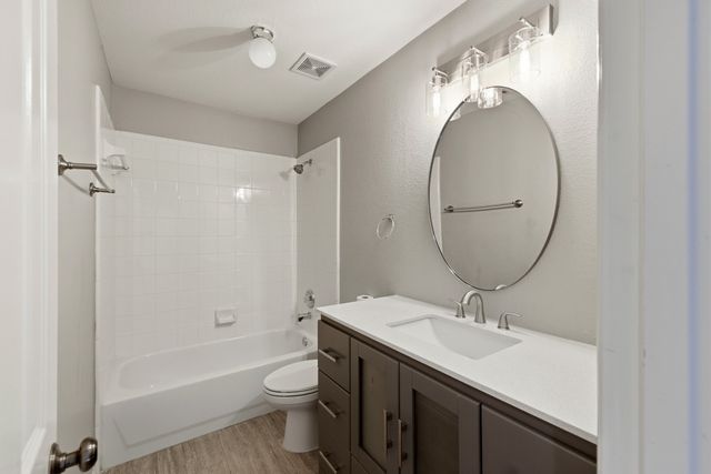 7947 Glade Hill Court, Dallas, TX 75218