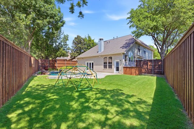 7947 Glade Hill Court, Dallas, TX 75218