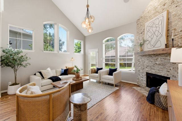 7947 Glade Hill Court, Dallas, TX 75218