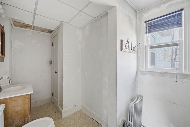 62 Talcott Ave, West Springfield, MA 01089