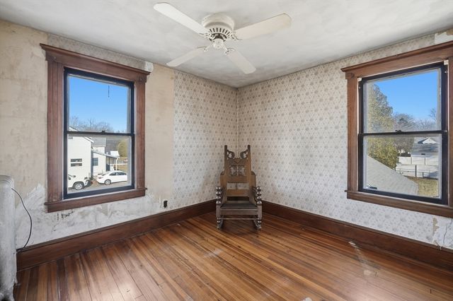 62 Talcott Ave, West Springfield, MA 01089