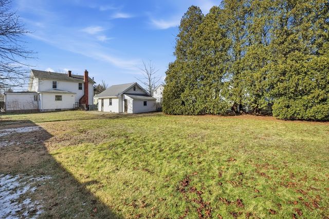 62 Talcott Ave, West Springfield, MA 01089