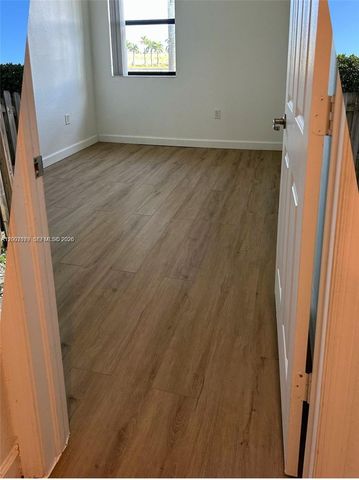 11508 SW 254th, Miami, FL 33032