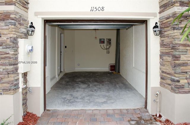 11508 SW 254th, Miami, FL 33032