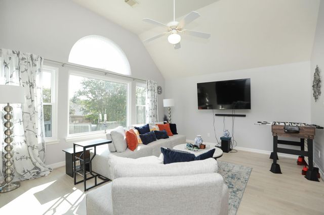8410 Brighton Lake Lane, Houston, TX 77095