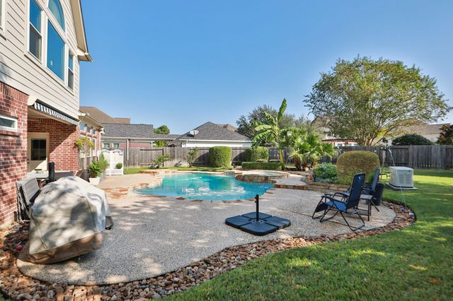 8410 Brighton Lake Lane, Houston, TX 77095