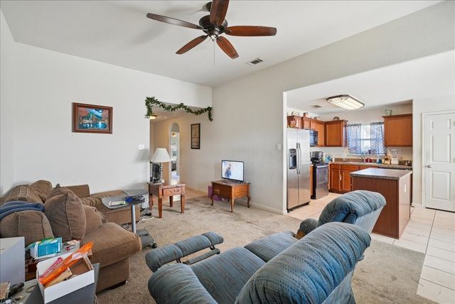 125 Dodge City Court, Newark, TX 76071