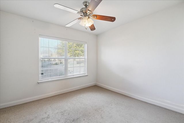 125 Dodge City Court, Newark, TX 76071